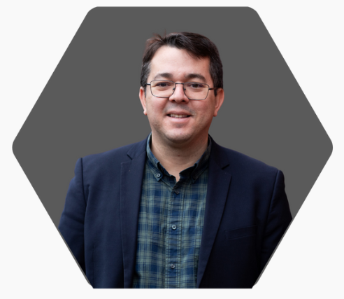 Prof. Lucas Cordeiro